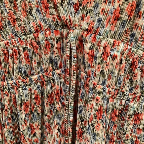 NWT Zara Floral pleats dress - size US S - Picture 6 of 11